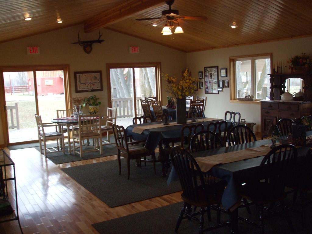 Hansen Guest Ranch Swan Valley Exterior photo
